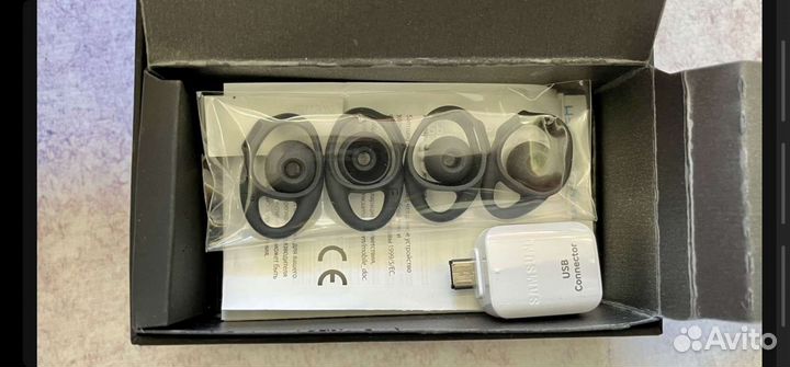 Беспроводные наушники samsung gear iconx