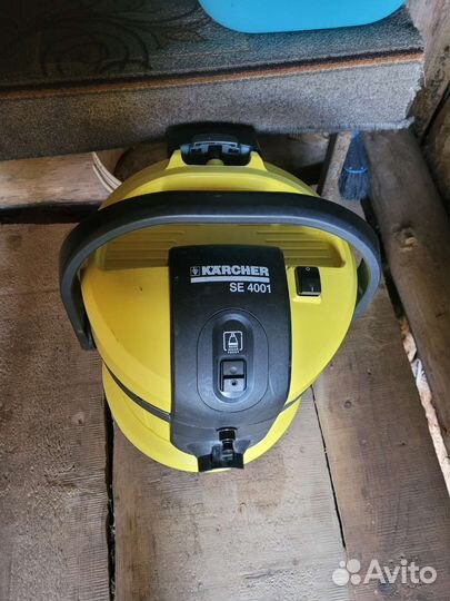 Моющий пылесос karcher