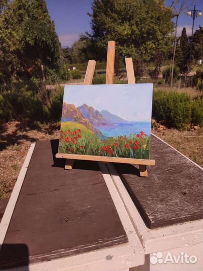 Крымский пейзаж горы море маки