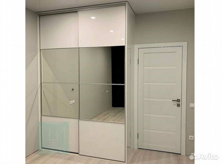 Черный шкаф