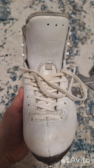 Фигурные коньки risport RF3 225