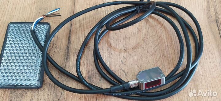 Датчик оптический Omron e3zm-b86t