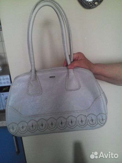 Продаю женскую сумку mexx