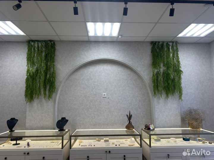 Декоративное озеленение искусственными растениями