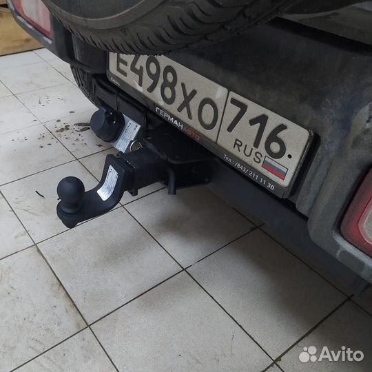 Фаркоп Suzuki Jimny легкосъемный квадрат