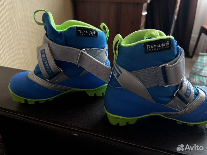 Лыжные ботинки