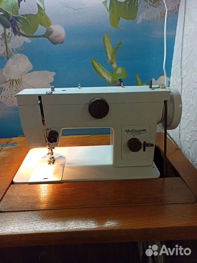 Швейная машина Чайка 134