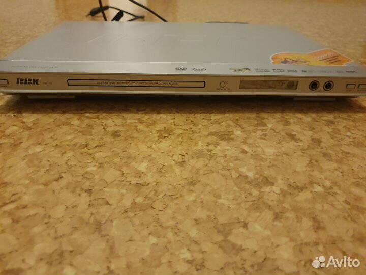 DVD плеер BBK 511SI