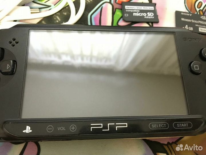 Sony PSP street E1008 + карта 4 гб