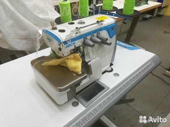 Промышленный четырехниточный оверлок jack JK-E4S-4