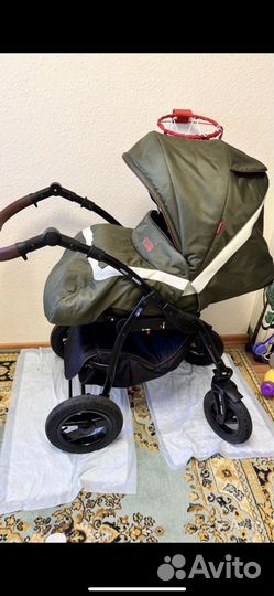 Прогулочная коляска 3 в 1
