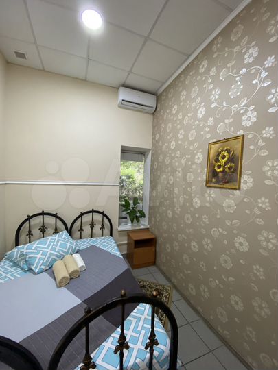 Комната 12 м² в > 9-к., 1/24 эт.