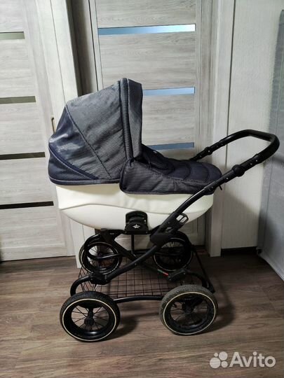 Коляска 2 в 1 Tutis Zippy + люлька с адаптерами