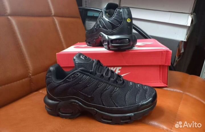 Кроссовки Nike Air Max Tn Plus