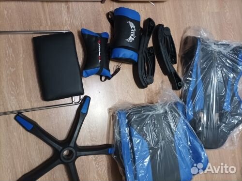 Компьютерное кресло синее (с подножкой, массаж)