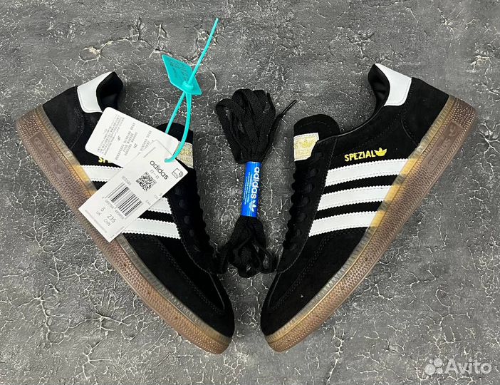 Кроссовки adidas Spezial