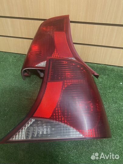 Задние фонари Ford Focus 1