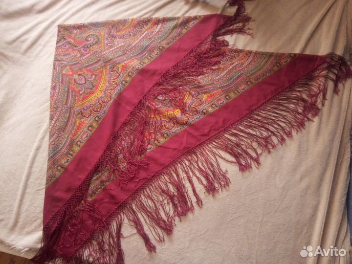 Павлопосадский шерстяной красный платок