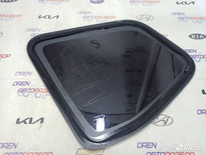 Форточка кузова задняя правая Nissan Terrano D10