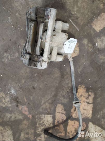 Суппорт передний правый Renault megane 2