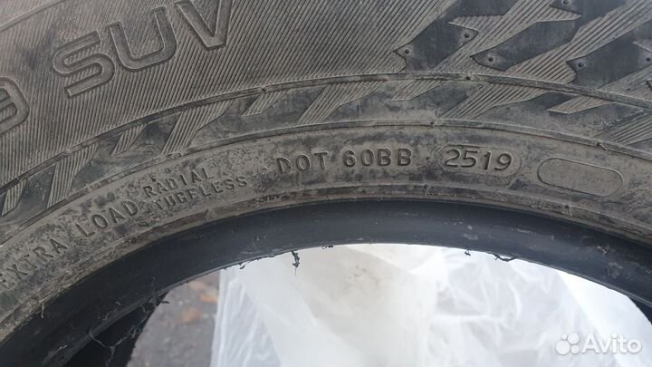 Nokian Tyres Hakkapeliitta 9 SUV 215/65 R16 102T