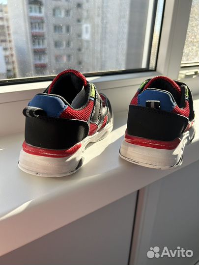 Кроссовки для мальчика