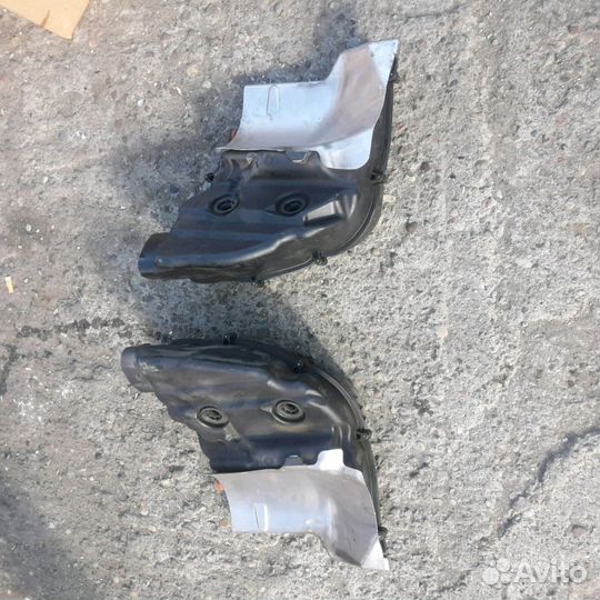 Корпус воздушного фильтра бмв 750I 2010г