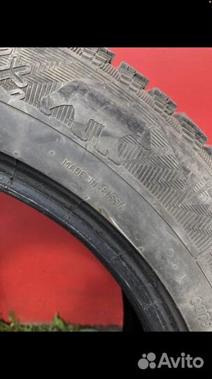 Gislaved Nord Frost 200 235/55 R17