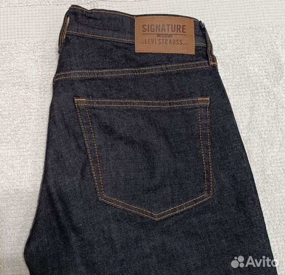 Джинсы Levi's