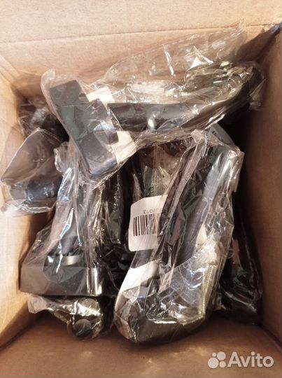 Держатель для любой гитары настенный универсальный