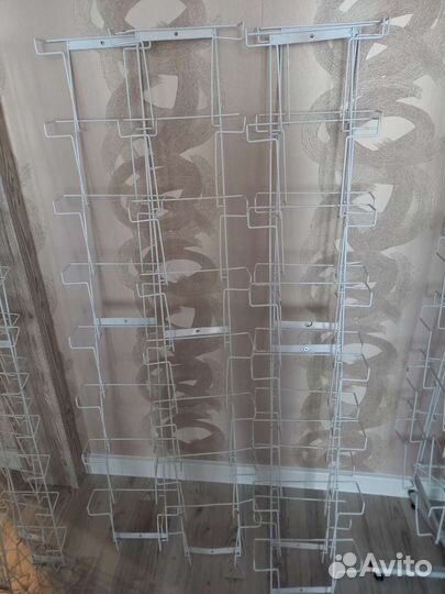 Буклетница, полки