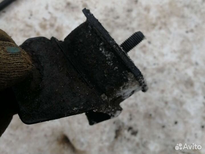 Подушка двигателя ленд ровер рендж ровер 2