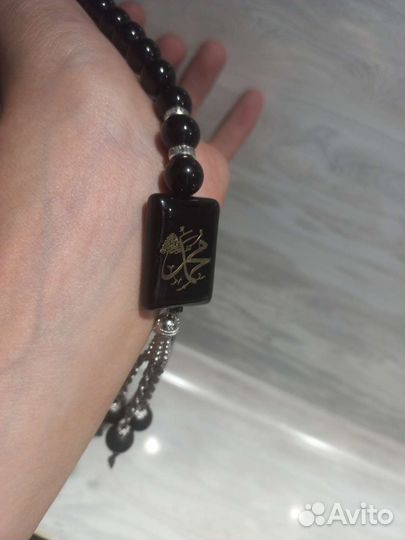 Христианские, мусульманские четки на авто