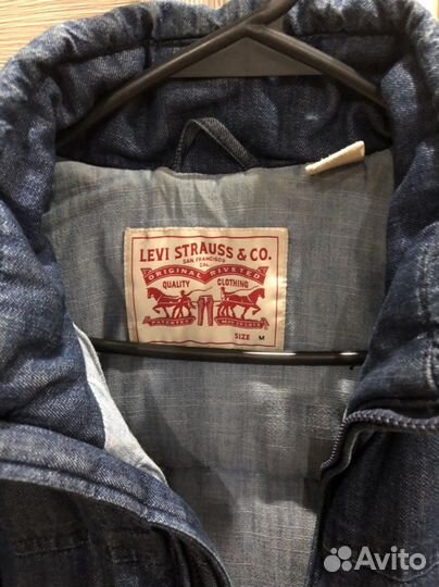 Куртка пуховик Levis