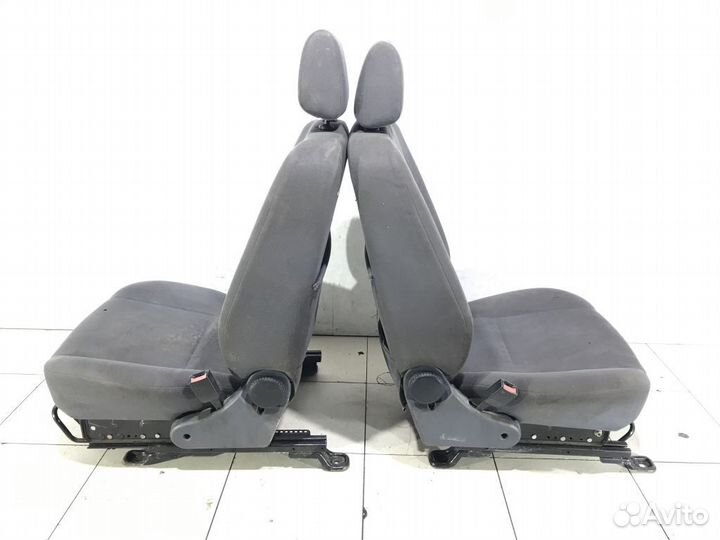 Сиденья передние комплект