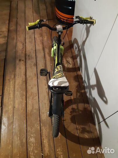 Детский велосипед 16