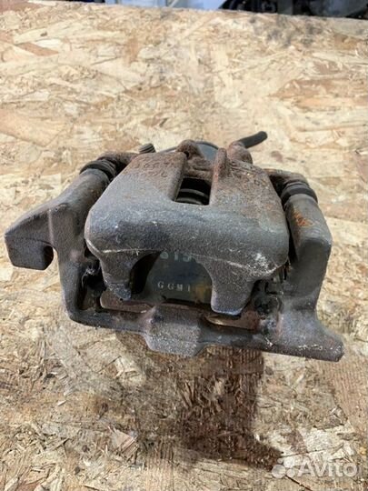 Суппорт задний левый Audi А6 C6 2.8 CCE 2004-2010