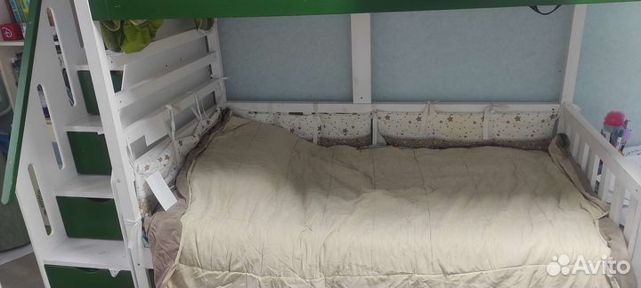 Двухъярусная детская кровать из бука