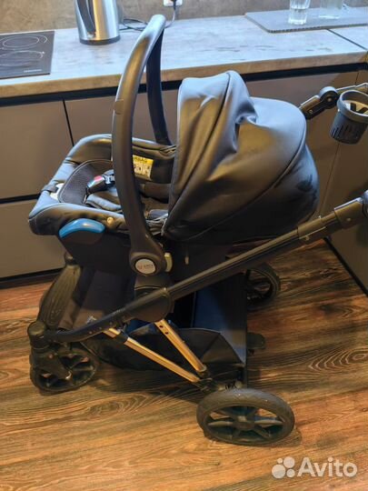Коляска 3 в 1