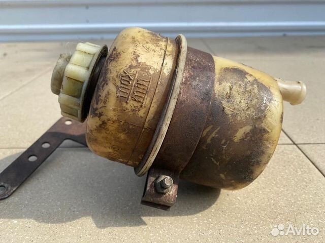 Бачок гур Газ 31105