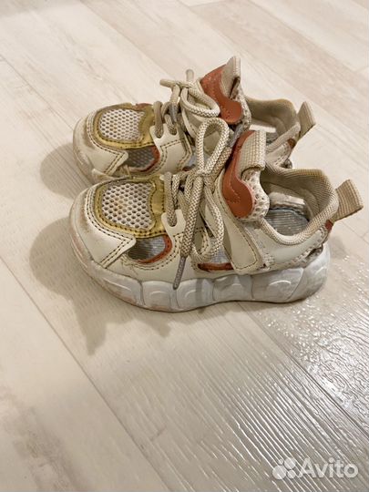 Кроссовки 23 и 24 размер