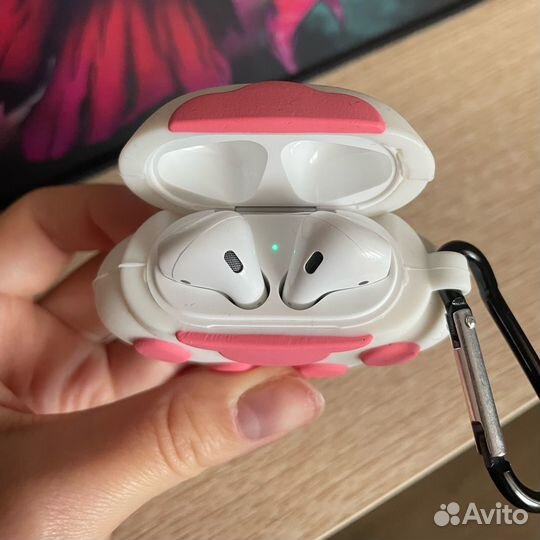 Чехол кошачья лапка для airpods