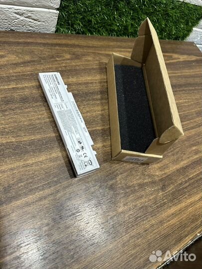 Новый белый аккумулятор samsung 11.1v 4400mAh