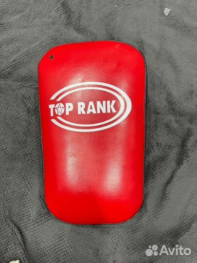 Боксерские перчатки