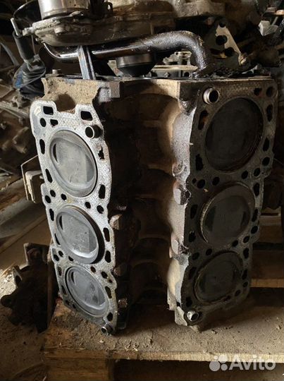 Блок 6G72 12v Mitsubishi Pajero 2