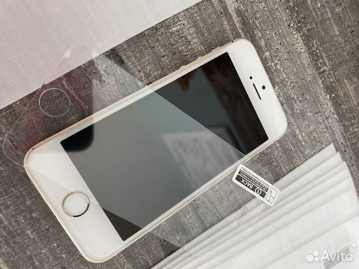 Стекла на Телефон iPhone 5s, se