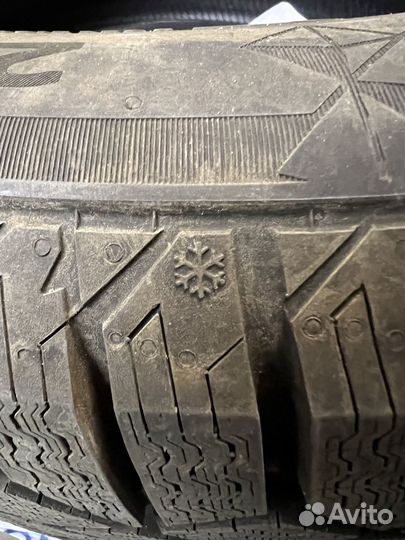 Continental ContiVikingContact 7 225/100 R17