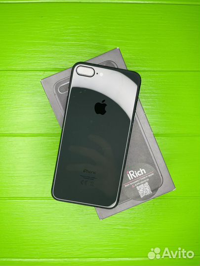 iPhone 8 Plus, 64 ГБ