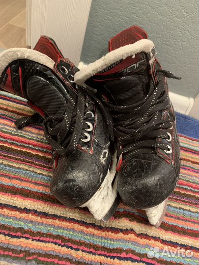 Хоккейные коньки bauer