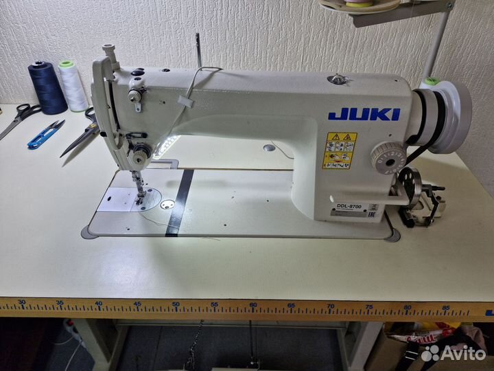 Промышленная прямострочная швейная машина juki